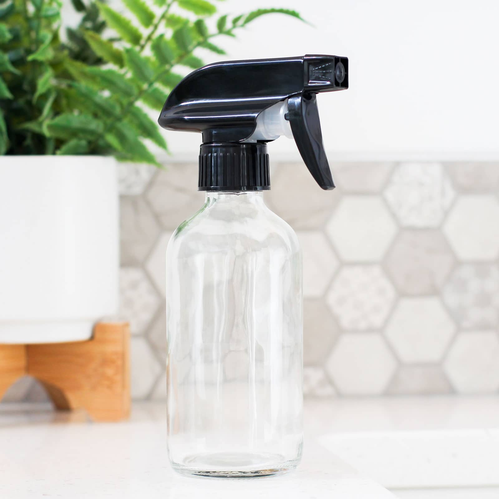 8oz Clear Glass Sprayer Bottle image 0