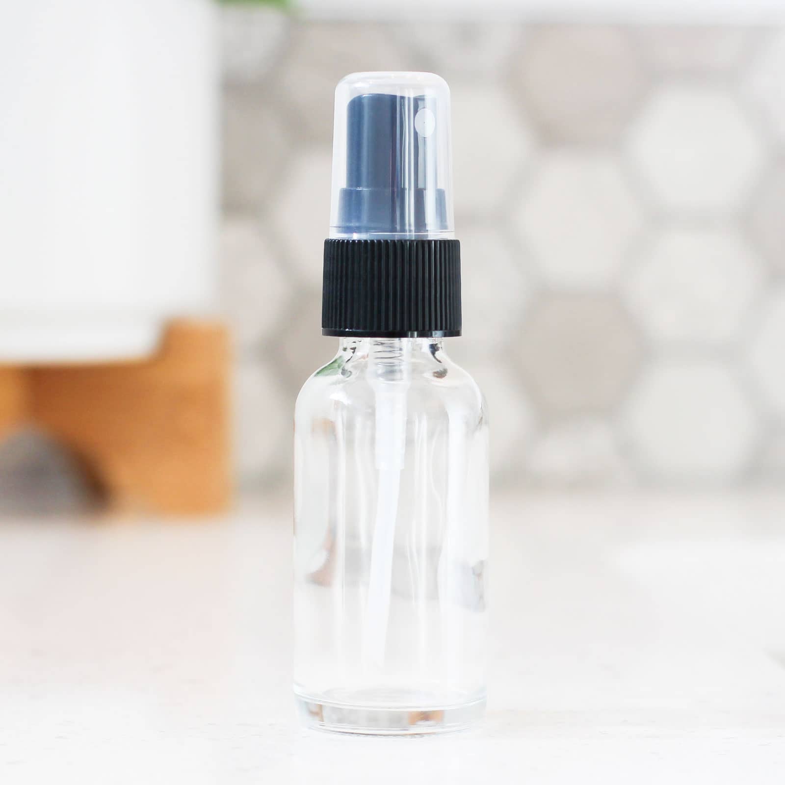 1oz Clear Glass Sprayer Bottle image 0