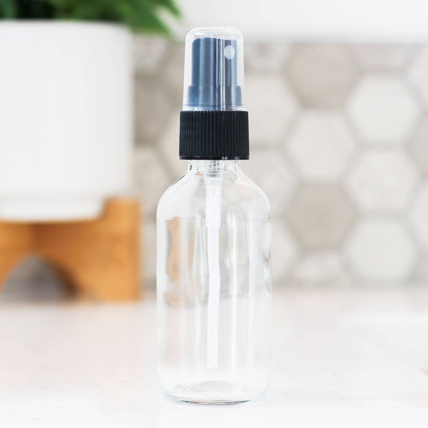 2oz Clear Glass Sprayer Bottle image 0